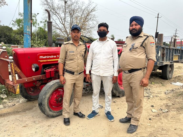 हलवाहेडी: ट्रैक्टर-ट्रॉली की चपेट में आने से डेढ़ साल के मासूम की मौत, पुलिस बनी खुद वादी