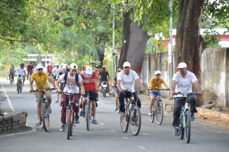 निरोगी शरीर से मिलती है सफलता: गुरुकुल कांगड़ी में ‘साइकिल चलाओ-फिट बनाओ’ अभियान शुरू