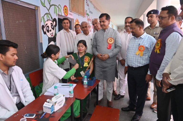 “कैंसर के खिलाफ जंग: श्री महंत इन्दिरेश अस्पताल द्वारा हरिद्वार में जागरूकता और सेवा का संकल्प”