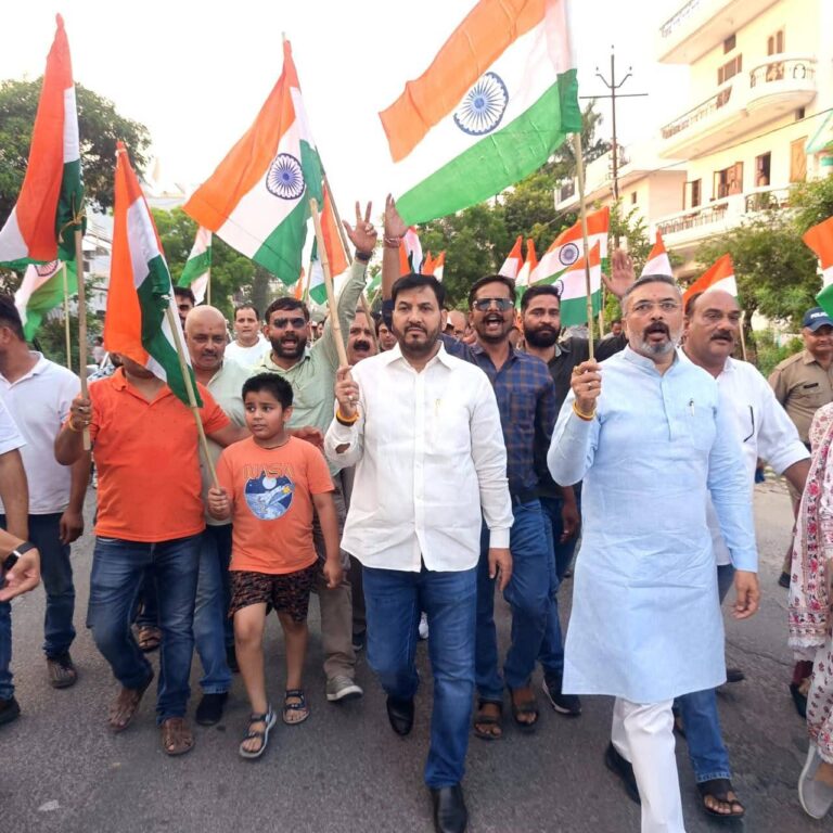 पीएम मोदी के नेतृत्व में भारत बना शक्तिशाली: राजीव शर्मा के नेतृत्व में निकली तिरंगा शौर्य सम्मान यात्रा