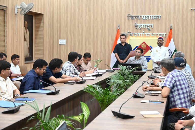 “उत्तराखंड में कोरोना की वापसी: देहरादून प्रशासन हाई अलर्ट पर”