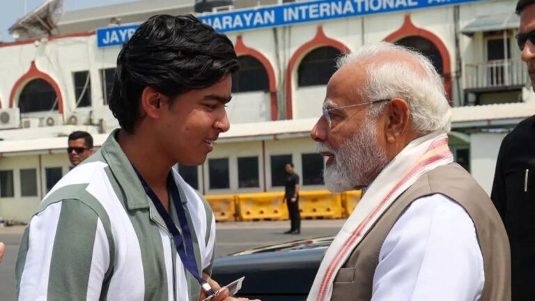 “युवा क्रिकेटर वैभव सूर्यवंशी को पीएम मोदी का आशीर्वाद, भविष्य की उड़ान को मिला संबल”