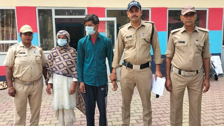 पारिवारिक कलह बना जानलेवा: ईंट भट्टा मजदूर की हत्या में पत्नी और बेटा गिरफ्तार