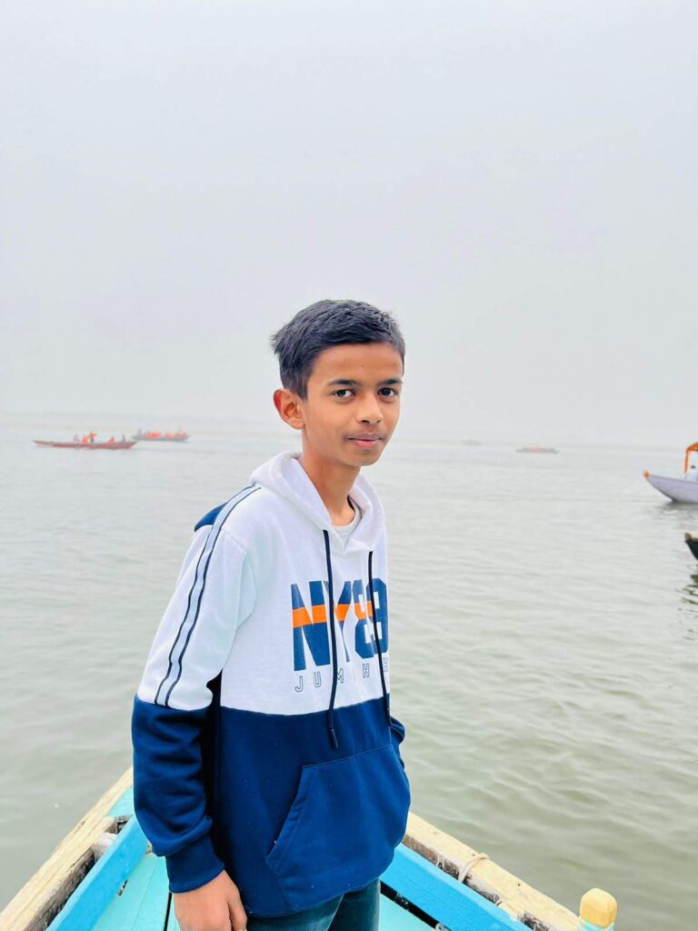 “आयुष्मान की उत्कृष्ट सफलता: माँ सरस्वती पब्लिक स्कूल का नाम किया रोशन”