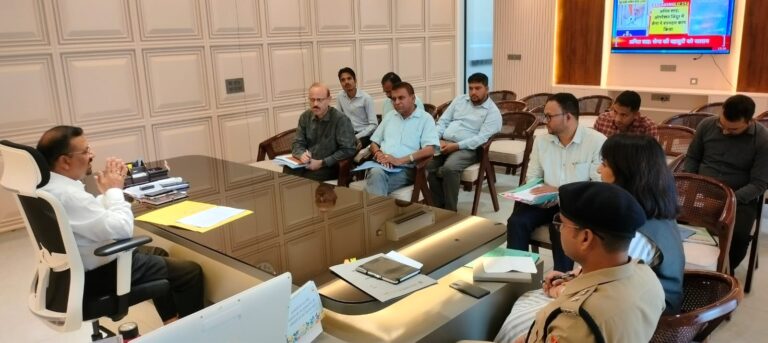 नशा मुक्त भारत अभियान को सफल बनाने के लिए युवाओं की भागीदारी अनिवार्य: डीएम कर्मेन्द्र सिंह