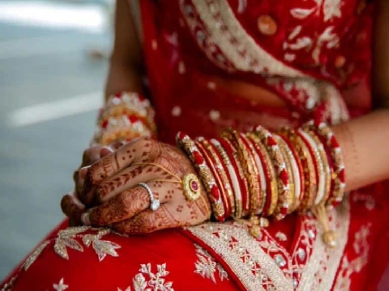 शादी से पहले प्रेमी की शर्मनाक साजिश: युवती की अश्लील फोटो-वीडियो वायरल कर तुड़वाया रिश्ता, आरोपी पर गंभीर धाराओं में मुकदमा दर्ज