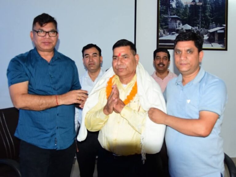 श्री गोवर्धन दास सेवानिवृत्त, सूचना विभाग में विदाई समारोह आयोजित
