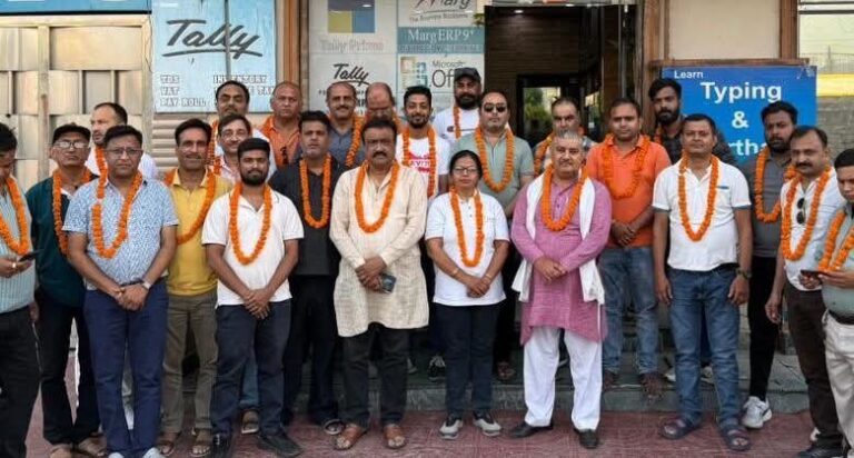 “शिवालिक नगर व्यापार मंडल की नई कार्यकारिणी  का सर्वसम्मति से गठन, विभास सिन्हा बने अध्यक्ष”