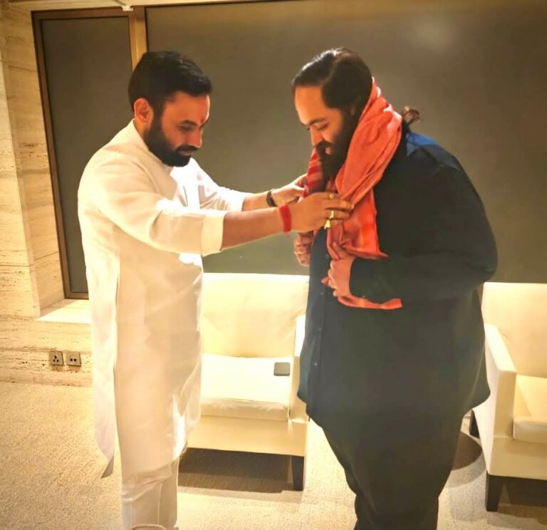 “मां गंगा की सेवा में अंबानी परिवार : श्री गंगा सभा को अनंत अंबानी की 5 करोड़ की भेंट”