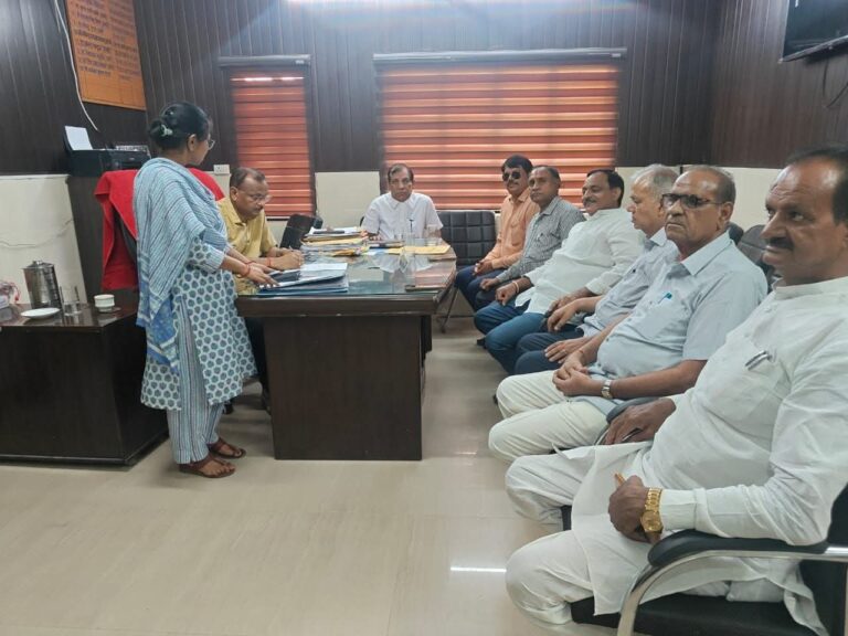रिक्त पदों पर नियुक्ति को लेकर शासकीय विद्यालय प्रबंधक संघ की चेतावनी