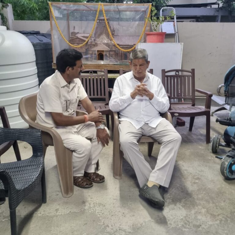 रानीपुर विधानसभा की समस्याओं को लेकर प्रतिनिधिमंडल ने की पूर्व मुख्यमंत्री हरीश रावत से मुलाकात