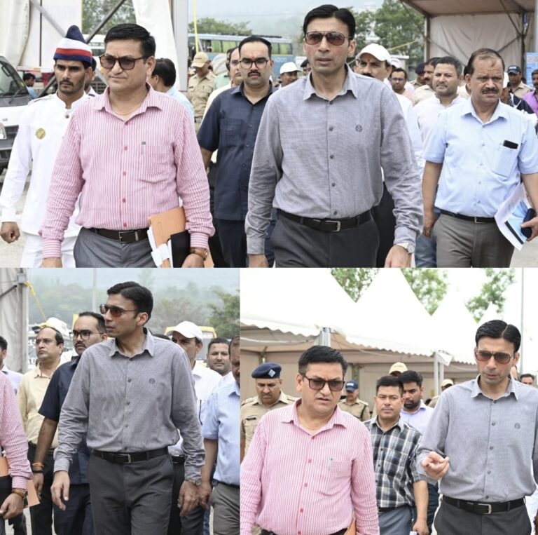 जिलाधिकारी ने ऋषिकेश ट्रांजिट कैंप का किया निरीक्षण, चारधाम यात्रियों की सुविधाओं को लेकर दिए सख्त निर्देश