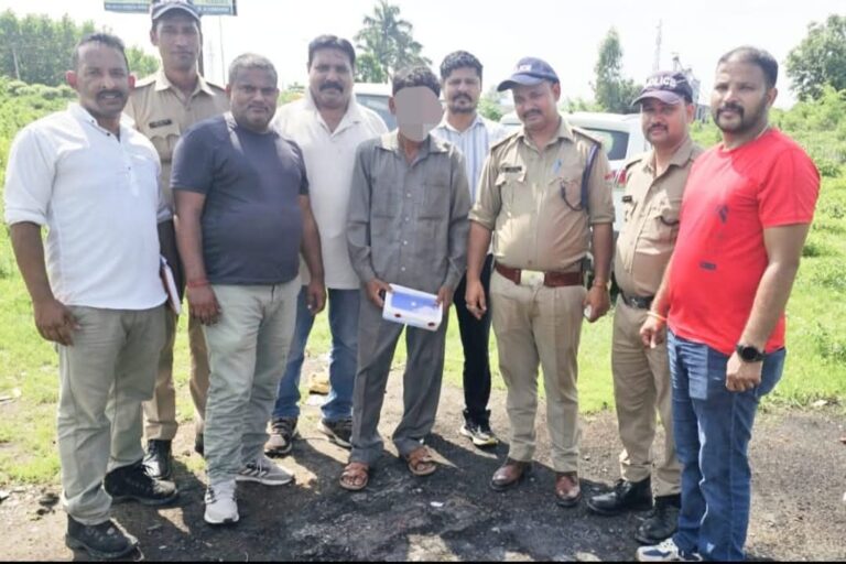 “ड्रग्स फ्री देवभूमि अभियान की बड़ी सफलता: STF ने ₹52 लाख की हेरोइन के साथ कुख्यात तस्कर भगवान दास कालरा को किया गिरफ्तार”