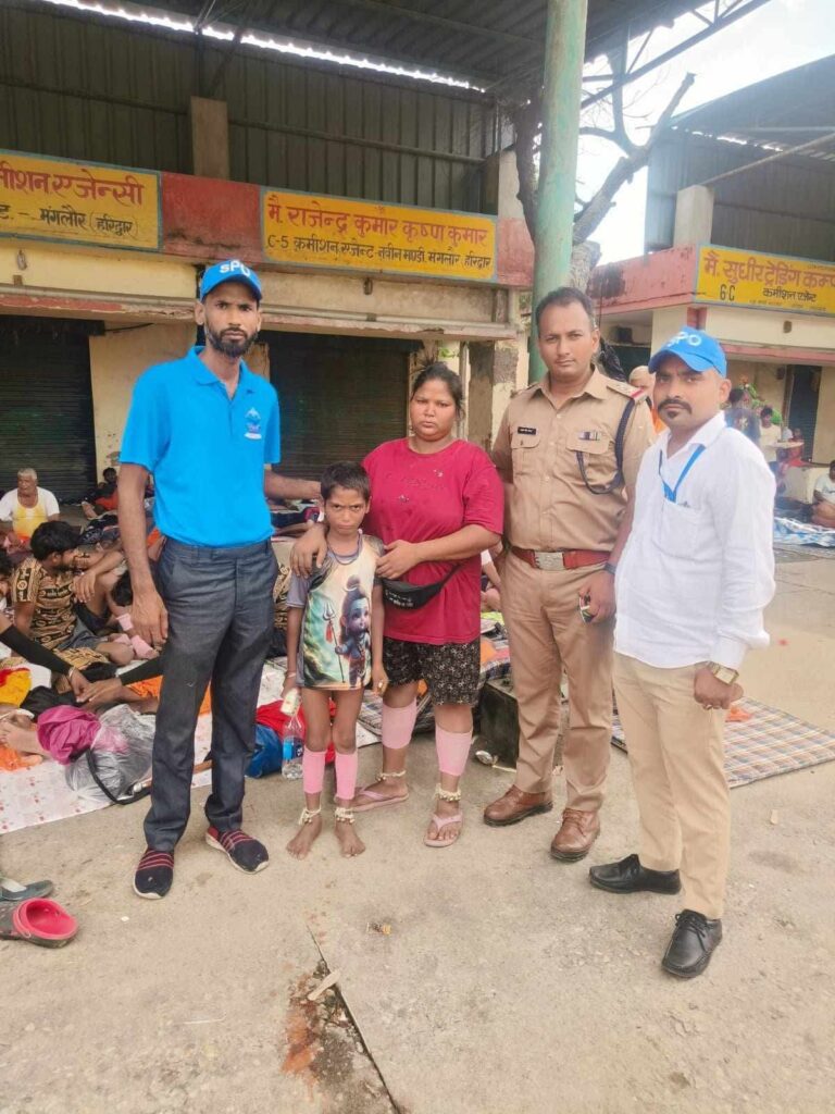 मंगलौर में मिसाल बनी पुलिस सेवा: चौकी प्रभारी बलवीर सिंह डोभाल की सतर्कता से पहली कांवड़ यात्रा में माँ से बिछड़ा 8 वर्षीय आरव कुछ ही घंटों में मिला सकुशल