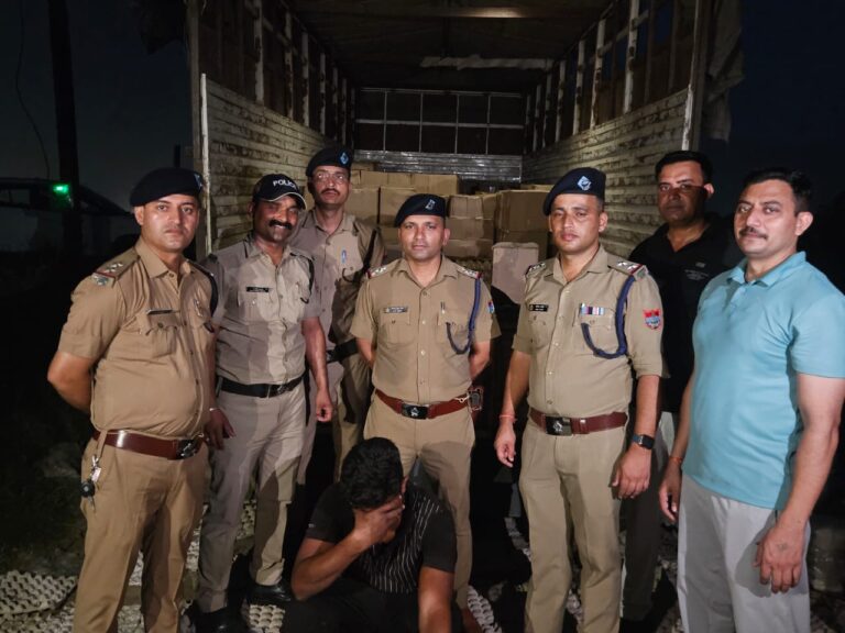 चुनाव से पहले ऊधमसिंहनगर पुलिस की बड़ी कार्रवाई: SSP मणिकांत मिश्रा के नेतृत्व में 15 लाख की अवैध शराब जब्त, तस्करों में मचा हड़कंप