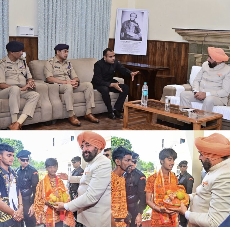 “राज्यपाल गुरमीत सिंह ने हरिद्वार में कांवड़ यात्रा की व्यवस्थाओं की समीक्षा कर श्रद्धालुओं का किया स्वागत, अपील – श्रद्धा के साथ सावधानी भी जरूरी”