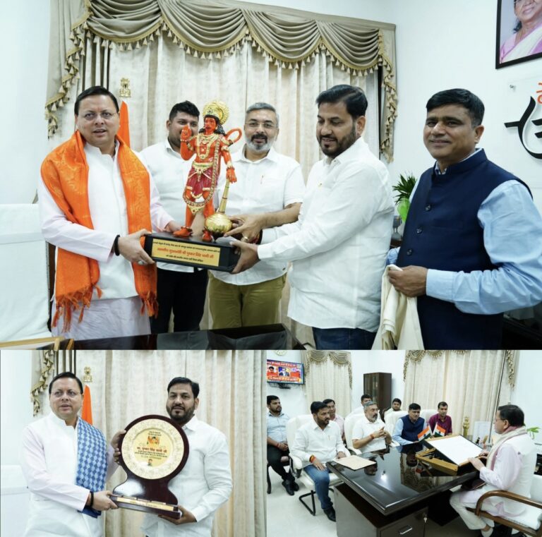 “शिवालिक नगर पालिका अध्यक्ष राजीव शर्मा ने मुख्यमंत्री पुष्कर सिंह धामी को कांवड़ मेला-2025 की ऐतिहासिक सफलता पर उनके आवास पर जाकर किया सम्मानित”