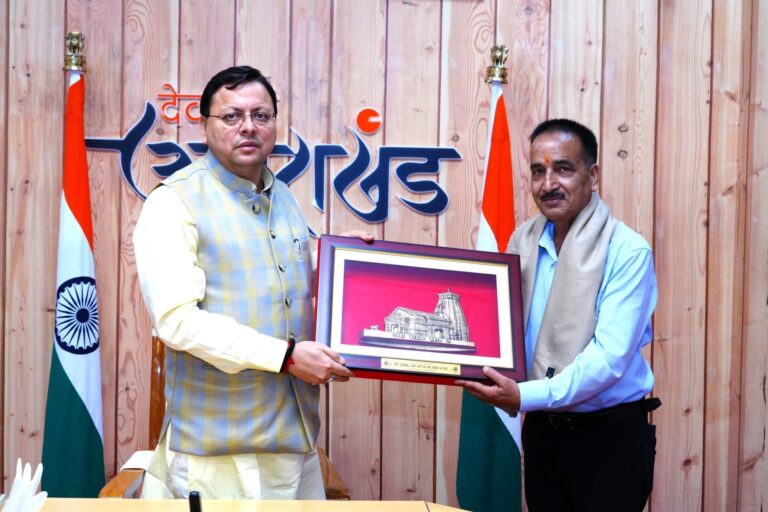 “दीर्घकालीन निष्ठावान सेवा के साथ सेवानिवृत्त हुए मुख्यमंत्री सुरक्षा अधिकारी राकेश देवली, मुख्यमंत्री धामी ने सराहते हुए दी शुभकामनाएं और बताया कर्तव्यनिष्ठा का आदर्श उदाहरण”