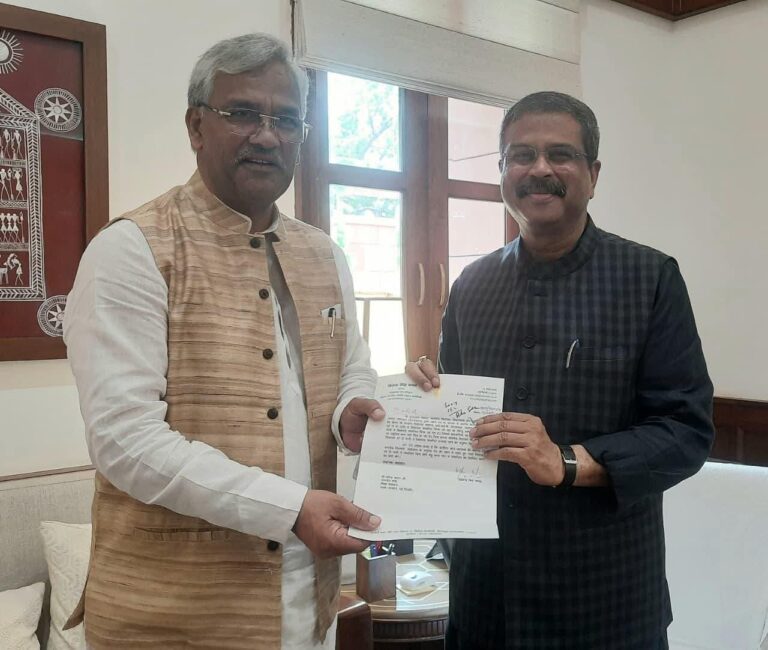 “हरिद्वार सांसद त्रिवेन्द्र सिंह रावत की बड़ी पहल: केंद्रीय शिक्षा मंत्री से पीएम श्री केंद्रीय विद्यालय IIP मोहकमपुर को दो पालियों में संचालित करने की मांग”