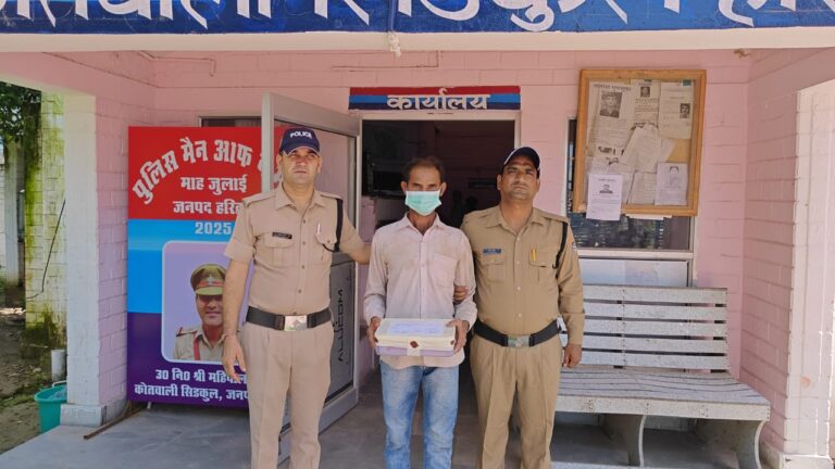 “पत्नी से अवैध संबंध के शक के चलते की गयी थी ललित की हत्या”पहले सिर पर किया हथौड़े से वार, फिर दुपट्टे से घोंटा गला हत्यारोपी गिरफ्तार, कोर्ट में पेश करने की है तैयारी