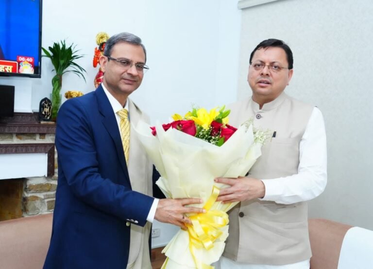 देहरादून में ऐतिहासिक भेंट: मुख्यमंत्री पुष्कर सिंह धामी और आरबीआई गवर्नर संजय मल्होत्रा की मुलाकात में उत्तराखंड के आर्थिक विकास, बैंकिंग विस्तार और डिजिटल वित्तीय समावेशन को मिला नया आयाम