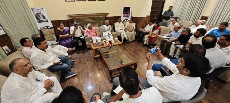 उमंग, उत्साह और राष्ट्रभक्ति का संगम! “सांसद खेल महोत्सव-2025” से युवाओं में फूटेगी ऊर्जा की ज्वाला, अनुशासन का संकल्प और फिट इंडिया का बिगुल : त्रिवेन्द्र