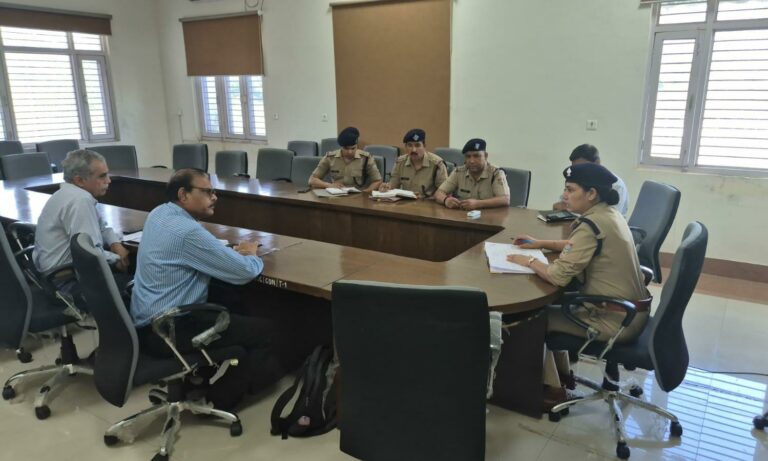 UKSSSC पेपर लीक कांड में एसआईटी का बिजली जैसा छापा: आयोग दफ्तर में हड़कंप, बड़े मगरमच्छों पर गिरी गाज!