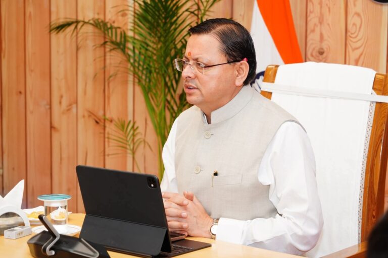 “धामी सरकार का ऐतिहासिक फैसला! उत्तराखंड में मदरसा बोर्ड हुआ खत्म — अब सभी अल्पसंख्यक स्कूल पढ़ाएंगे राष्ट्रीय पाठ्यक्रम, हर बच्चे को मिलेगी समान और आधुनिक शिक्षा — शिक्षा के नए युग की हुई शुरुआत!”