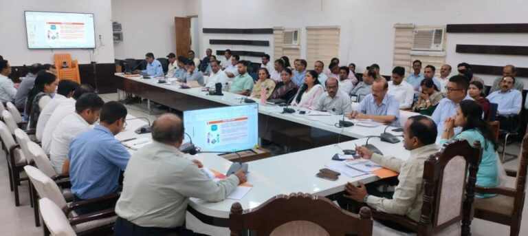 “उत्तराखंड की गौरवगाथा के 25 सुनहरे साल! — रजत जयंती सप्ताह में झलकेगी देवभूमि की संस्कृति, हरिद्वार में डीएम ने संभाली कमान, स्कूलों से लेकर सड़कों तक सजधज में डूबेगा पूरा जिला”