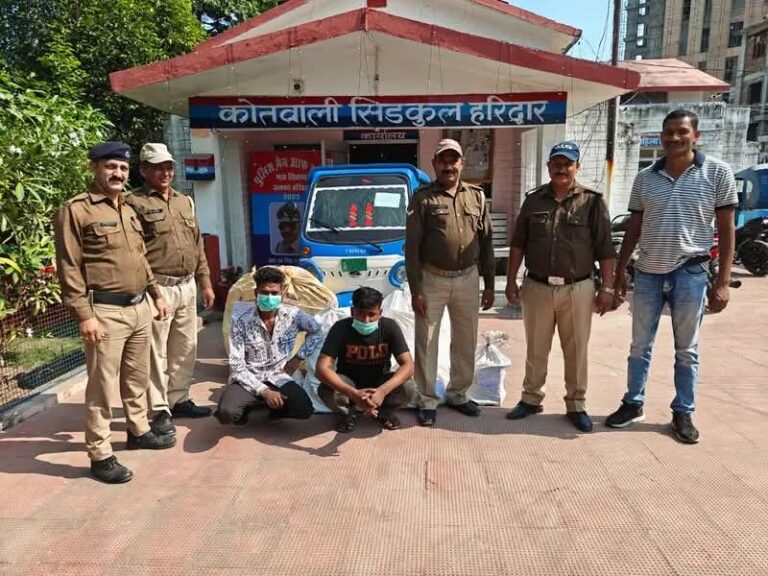 दिवाली की छुट्टियों में फैक्ट्रियों पर डाका डालने वाले दो शातिर चोर गिरफ्तार — सिडकुल पुलिस ने 24 घंटे में ₹5 लाख का माल बरामद कर किया बड़ा खुलासा, कबाड़ी और तीसरा साथी फरार!