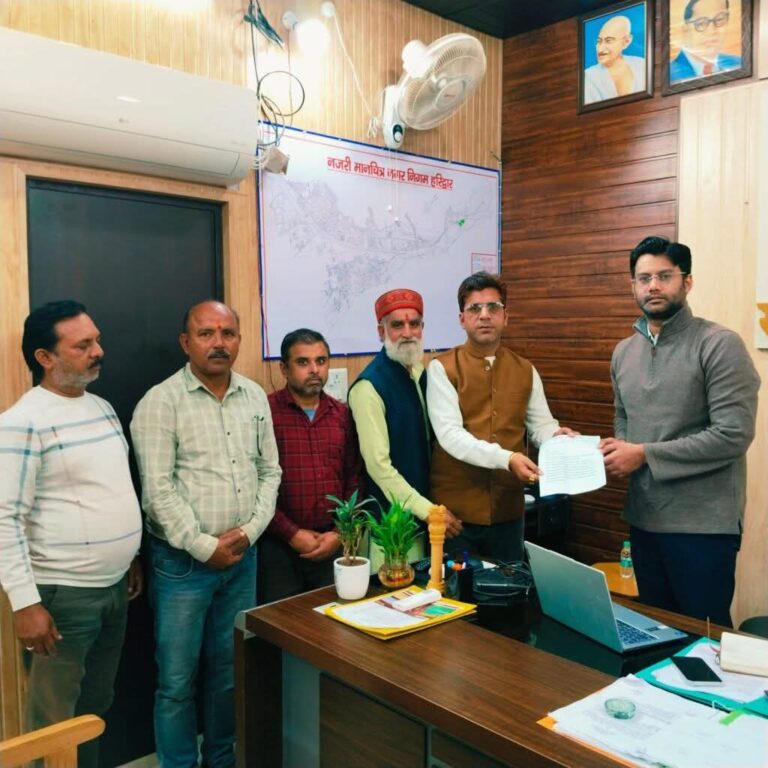 “आवारा पशु-बंदरों के आतंक से त्रस्त हरिद्वार! जिलाध्यक्ष सुनील सेठी ने नगर आयुक्त को सौंपा धमाकेदार ज्ञापन, मांगी त्वरित कार्रवाई”