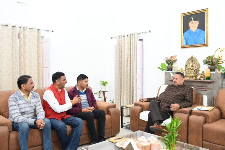 “उपनल कर्मचारियों के हितों पर बड़ा फैसला जल्द! मंत्री गणेश जोशी ने दी आश्वासन—मुख्यमंत्री संग होगी निर्णायक वार्ता”