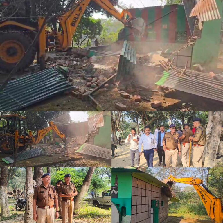 “हरिद्वार में गूंजा बुलडोजर का शोर! धामी सरकार की सख्त कार्रवाई से अवैध दरगाह जमींदोज — सरकारी ज़मीन पर चला प्रशासन का डंडा, हड़कंप में आया पूरा इलाका”