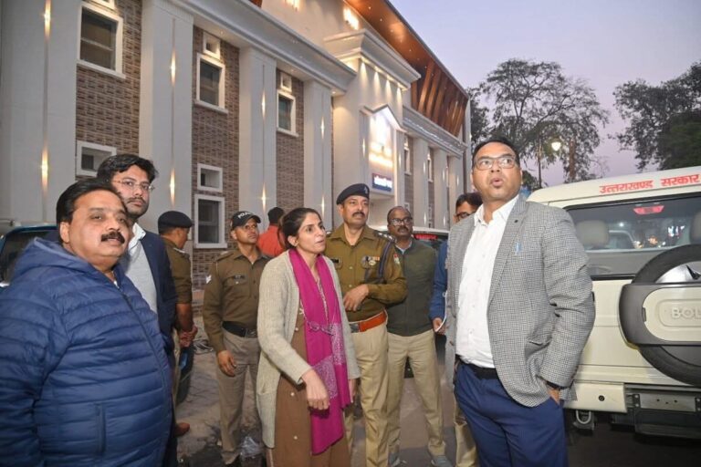 “कुंभ–2027 को विश्वस्तरीय बनाने की जोरदार तैयारी: हरिद्वार के चौराहों का जियोमैट्रिक मेकओवर, नई पार्किंग, सुंदर घाट और जीरो जोन का कायाकल्प शुरू—प्रशासन ने भरी गति”