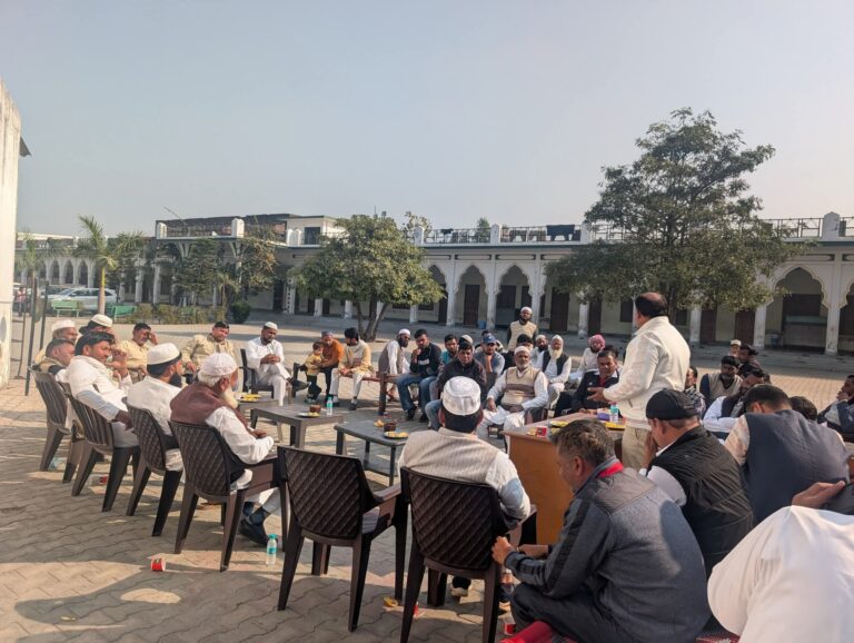 “ज्वालापुर से दिल्ली तक जनसैलाब का आह्वान: विधायक रवि बहादुर ने भरी हुंकार, वोट चोर गद्दी छोड़ रैली को बनाने चले महा-अभियान!”