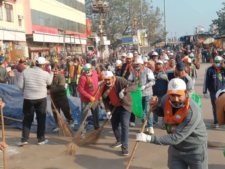 “हर की पौड़ी सुभाष घाट पर भाजपा का विराट स्वच्छता महाअभियान: गंगा तट से उठी जनचेतना, स्वच्छ भारत–स्वच्छ उत्तराखंड का नया संकल्प”