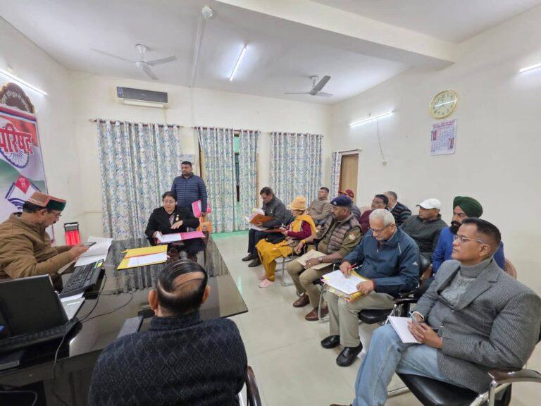 “पूर्व सैनिकों की गूंज कलेक्ट्रेट तक: अपर जिलाधिकारी प्रशासन पीआर चौहान ने सुनी वीर जवानों की पीड़ा, समस्याओं के त्वरित समाधान का दिया भरोसा”