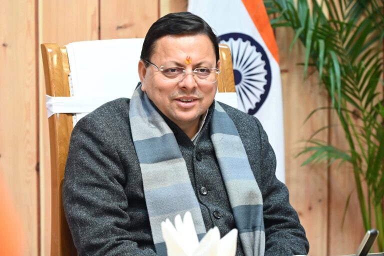 “फाइलों से फील्ड तक सरकार का धामी वार! ‘जन-जन की सरकार, जन-जन के द्वार’— 13 जनपद, 135 शिविर, 74 हजार से ज्यादा आवेदन सुशासन का धामी मॉडल: न इंतज़ार, न सिफारिश… अब सरकार खुद पहुँची हर द्वार!”