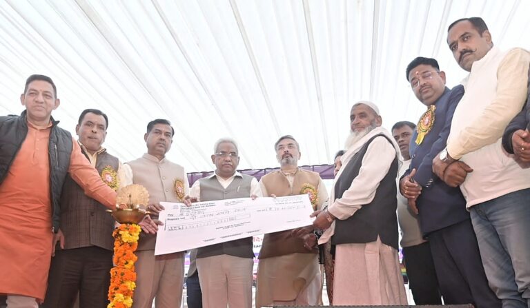 सहकारिता से आत्मनिर्भरता तक का सफर तेज़—ऋषिकुल मैदान में सात दिवसीय भव्य सहकारिता महोत्सव का शानदार शुभारंभ, नेताओं ने समृद्धि के नए मंत्र और महिलाओं की आर्थिक शक्ति को दी बड़ी उड़ान