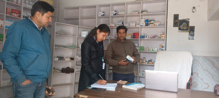 “हरिद्वार में दवा माफियाओं पर ड्रग विभाग की बड़ी कार्रवाई, सुल्तानपुर–लक्सर में मेडिकल स्टोरों पर छापेमारी, 6 सील, एक पर बिक्री प्रतिबंध”