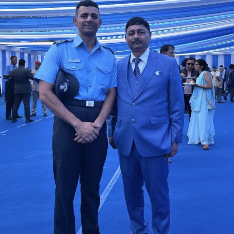 “हरिद्वार का लाल बना आसमान का रक्षक: आयुष राठौर बने भारतीय वायुसेना के फ्लाइंग ऑफिसर, मेहनत-हौसले ने रचा इतिहास “