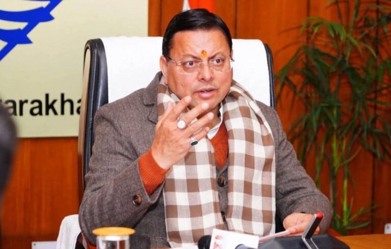 “घोटाले पर सीएम धामी का कड़ा प्रहार: होमगार्ड्स विभाग में भ्रष्टाचार उजागर, डीआईजी स्तर के अधिकारी निलंबित, जीरो टॉलरेंस नीति का फिर दिखा असर”