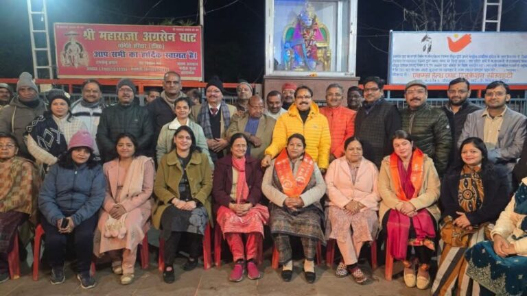 “हरिद्वार में भक्ति का भव्य संगम: महाराजा अग्रसेन घाट पर मां गंगा की प्रतिमा का अनावरण, महाआरती में उमड़ा श्रद्धालुओं का सैलाब”
