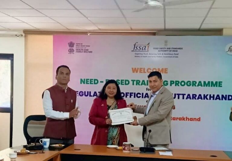 “77वें गणतंत्र दिवस पर एफडीए उत्तराखंड में सम्मान की चमक, ड्रग्स इंस्पेक्टर अनीता भारती को उत्कृष्ट कार्य के लिए मिला प्रशंसा पत्र”