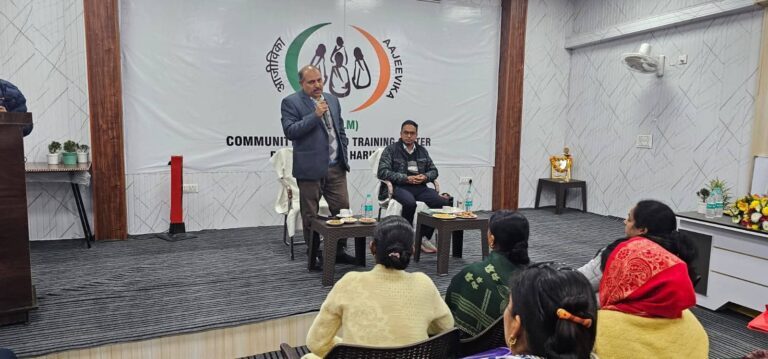 “हरिद्वार में महिला सशक्तिकरण को नई उड़ान: सीएमटीसी सेंटर का सीडीओ ललित नारायण मिश्रा ने किया भव्य शुभारंभ, आजीविका और उद्यमिता को मिला संबल”