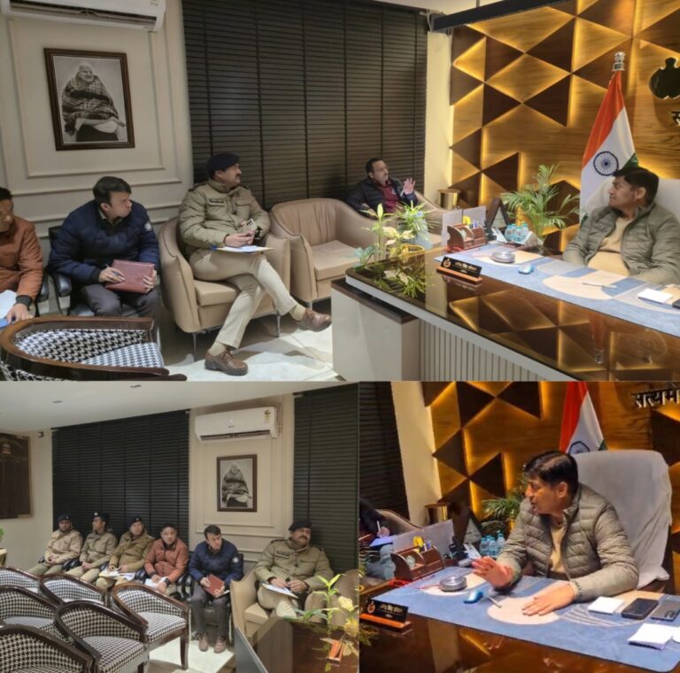 “वीआईपी दौरे को लेकर हरिद्वार पुलिस अलर्ट मोड में: देर रात एसएसपी प्रमेन्द्र सिंह डोबाल ने बुलाई वर्चुअल मीटिंग, सुरक्षा व यातायात व्यवस्था पर दिए सख्त निर्देश”