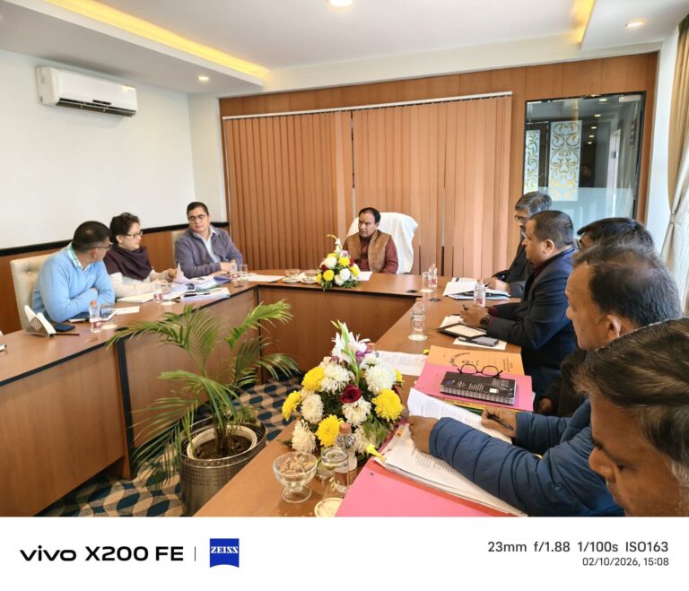 “सहकारिता में बड़ा सुधार कदम: प्रोफेशनल एमडी की तैनाती, आधी-अधूरी तैयारी पर अधिकारियों की क्लास—दून सहकारी बाजार व निबंधक कार्यालय निर्माण को मिली रफ्तार, डीपीसी प्रस्ताव शीघ्र आयोग भेजने के निर्देश”