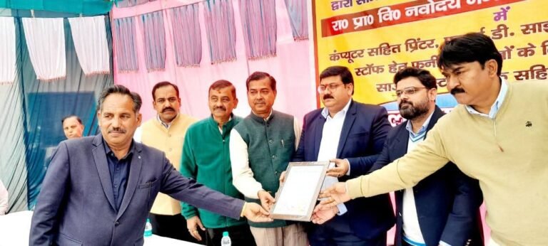 “रोशनाबाद के राजकीय प्राथमिक विद्यालय में सौर ऊर्जा से जगमगाई शिक्षा: किरबी संस्थान का बड़ा योगदान, विधायक आदेश चौहान बोले— “शिक्षा में निवेश ही देश के उज्ज्वल भविष्य की असली पूंजी”