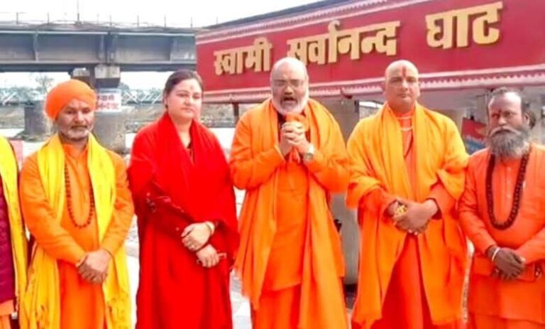 “यूजीसी एक्ट पर संतों का सन्नाटा टूटा: हरिद्वार में यति नरसिंहानंद का उपवास, मोदी-भागवत पर तीखा प्रहार और सनातन रक्षा का आह्वान”