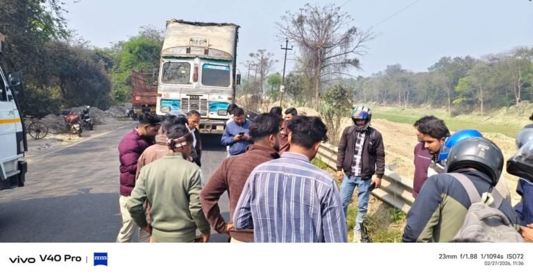 “धनौरी पुल पर दर्दनाक सड़क हादसा: अज्ञात वाहन की टक्कर से हरिद्वार जा रहे बाइक सवार युवक की मौत, रुड़की सिविल अस्पताल में तोड़ा दम, गांव में छाया मातम”